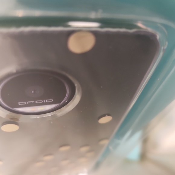 Kate Spade Moto Z Clear with Gold Polka Dots Hard Shell Phone Case NWT - Picture 3 of 10